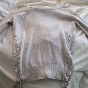 grey-white tie side sweater